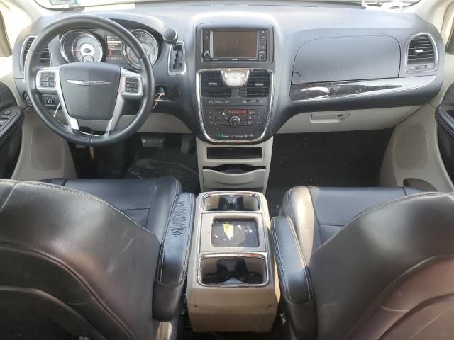 2012 Chrysler Town & Country Touring