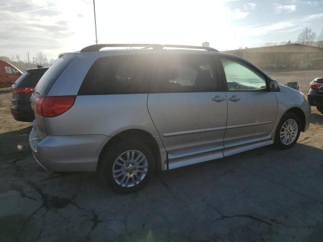 2009 Toyota Sienna XLE