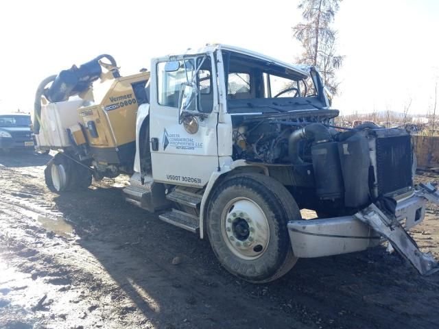 2001 Freightliner Medium Conventional FL60