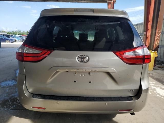 2015 Toyota Sienna XLE