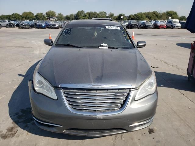 2013 Chrysler 200 Touring