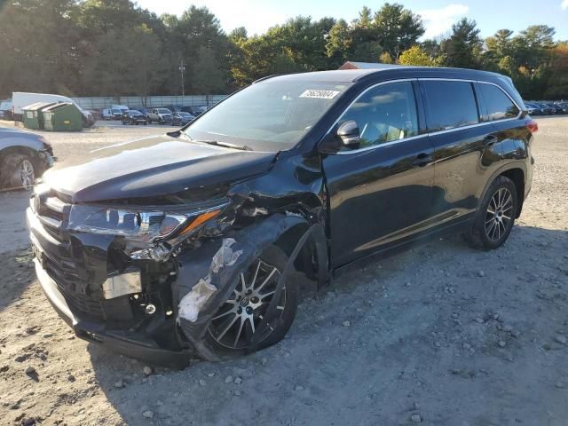 2017 Toyota Highlander SE