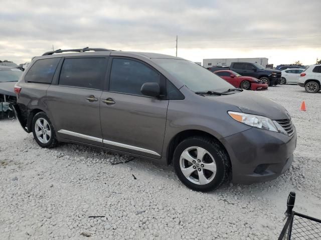 2016 Toyota Sienna LE