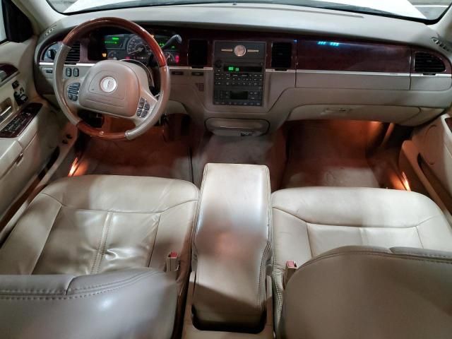 2003 Lincoln Town Car Cartier