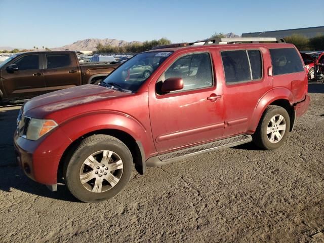 2005 Nissan Pathfinder LE