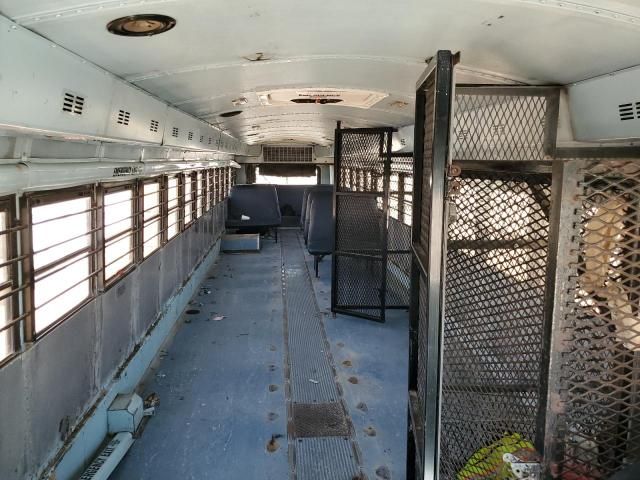 2005 Thomas School Bus