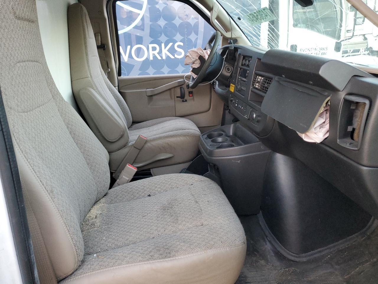 2020 Chevrolet Express G4500