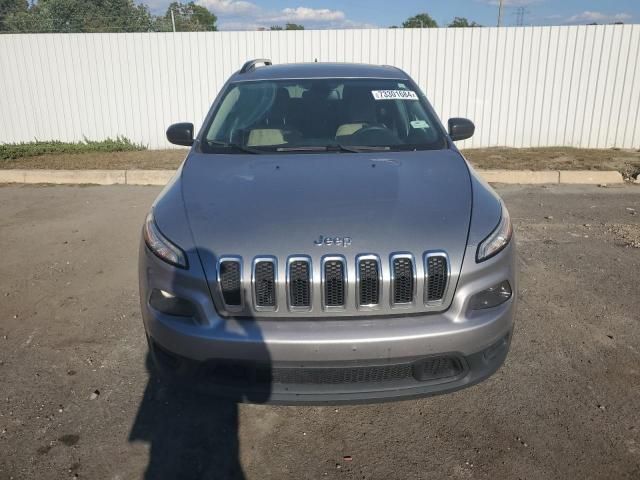 2016 Jeep Cherokee Sport