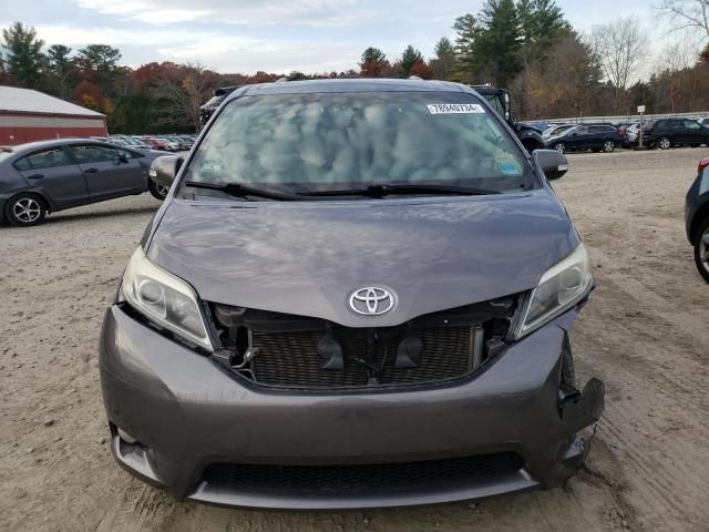 2015 Toyota Sienna XLE