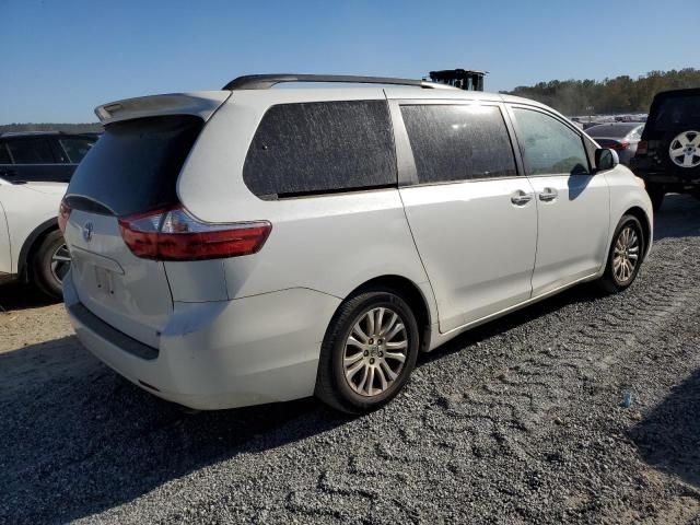 2015 Toyota Sienna XLE