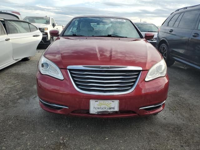 2012 Chrysler 200 Touring