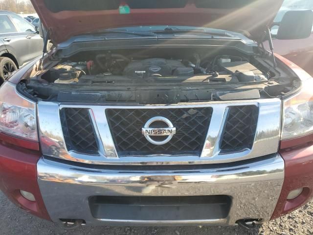 2013 Nissan Titan SV