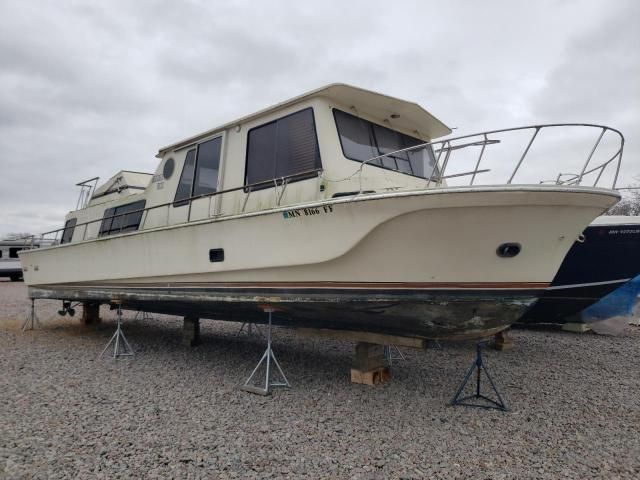 1977 Blue Wave Boat