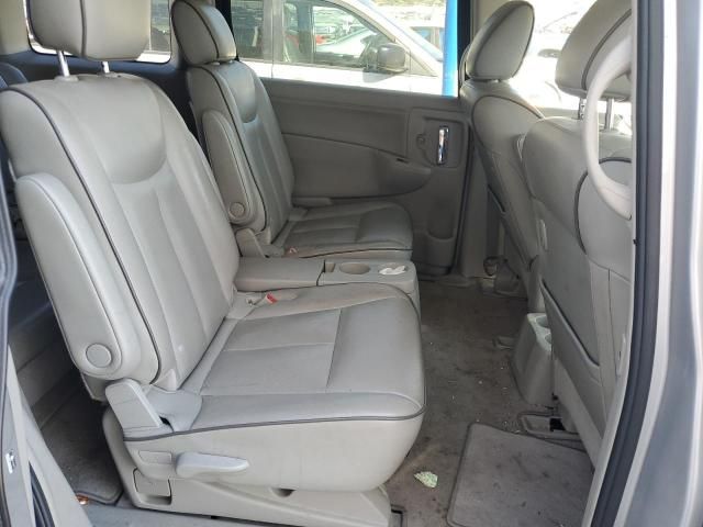 2014 Nissan Quest S