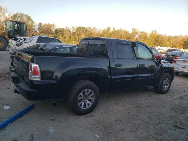 2008 Mitsubishi Raider LS