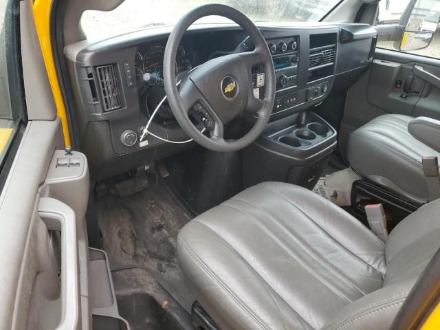 2023 GMC Savana Cutaway G3500