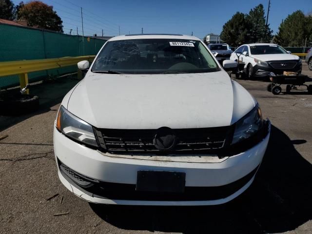 2014 Volkswagen Passat SE