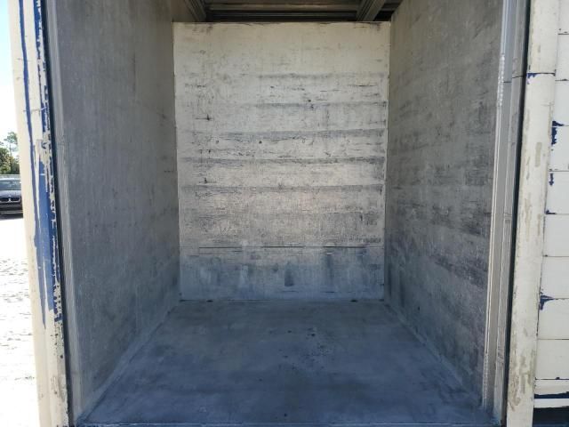 2010 GMC 5500 W5504-BOX Truck