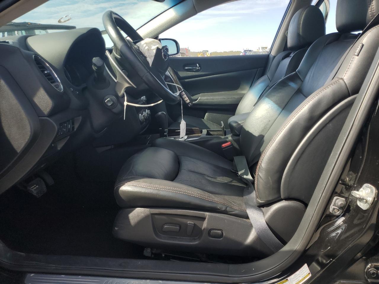 2012 Nissan Maxima s