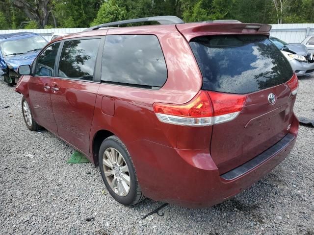 2013 Toyota Sienna XLE