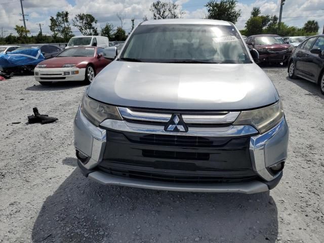 2016 Mitsubishi Outlander SE