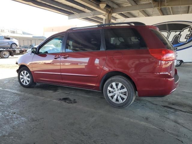 2009 Toyota Sienna CE