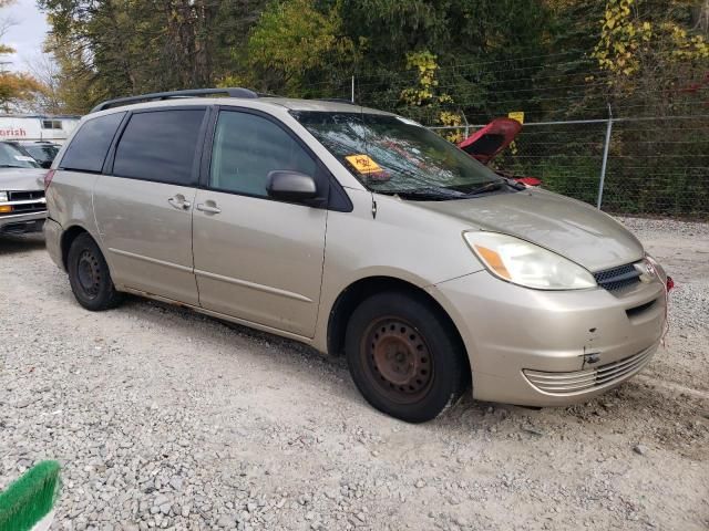 2004 Toyota Sienna CE