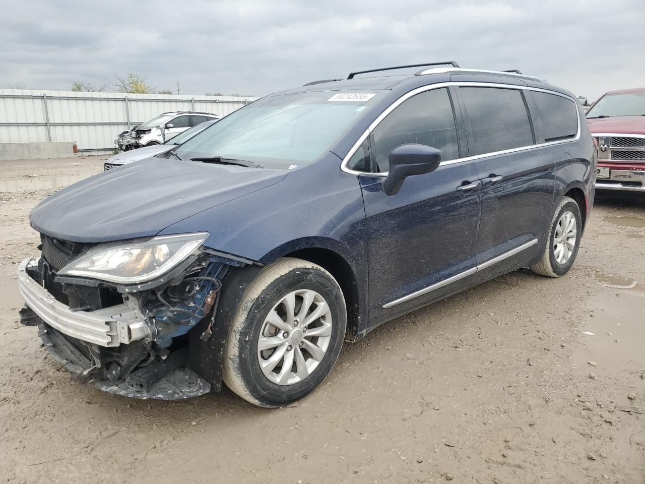 2018 Chrysler Pacifica Touring l