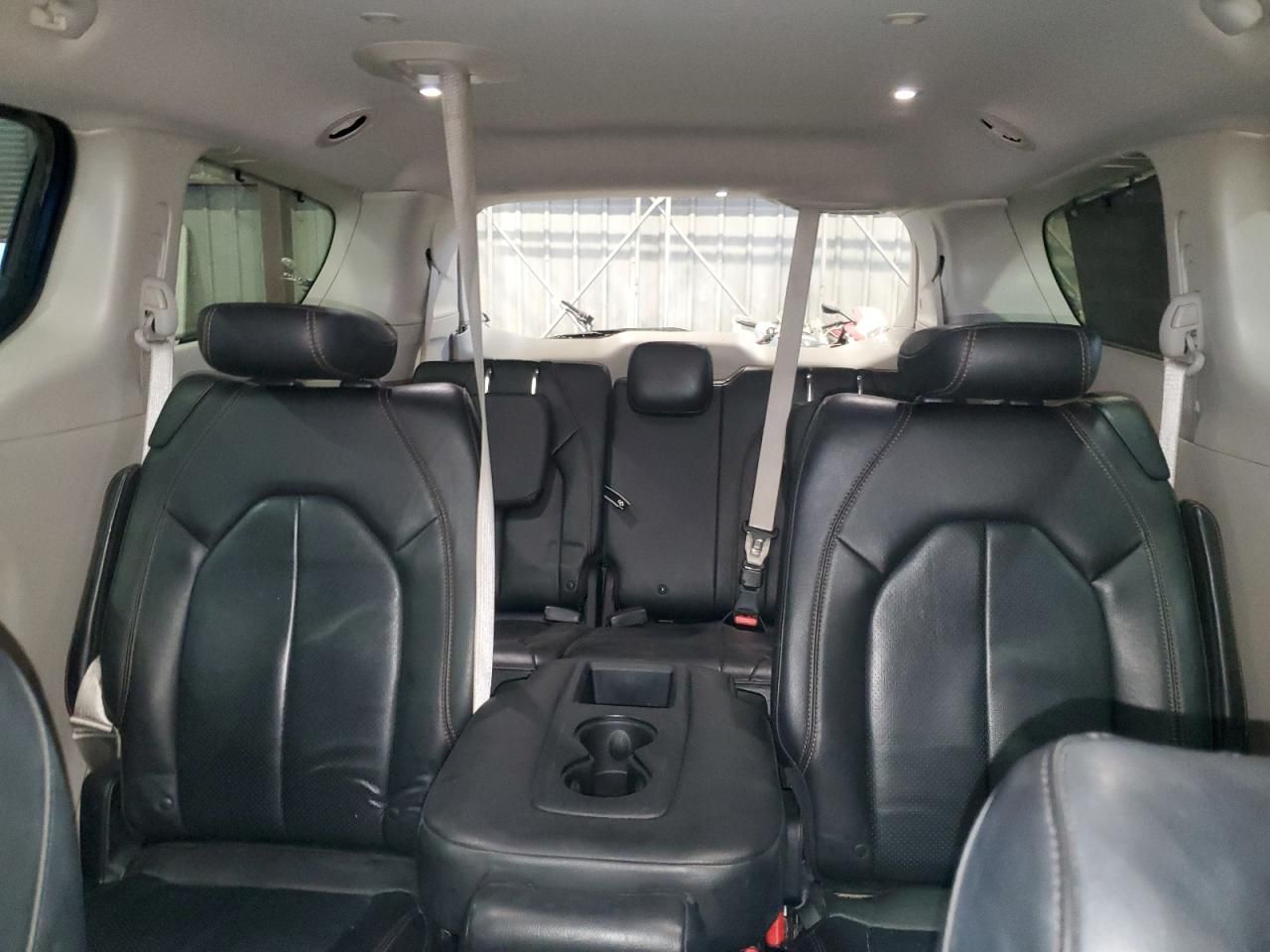 2018 Chrysler Pacifica Touring l