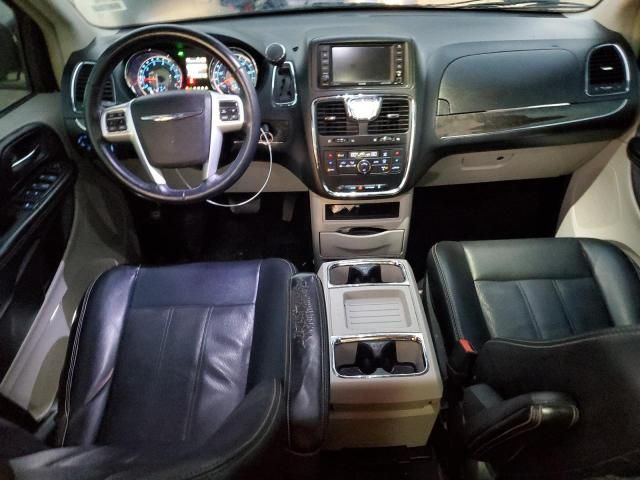 2015 Chrysler Town & Country Touring L