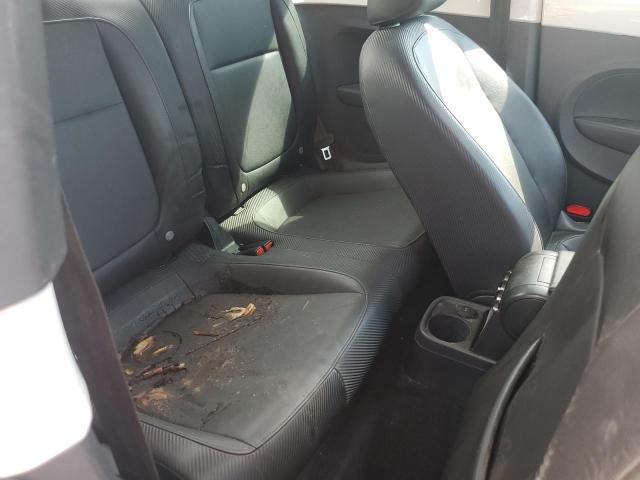 2016 Volkswagen Beetle se