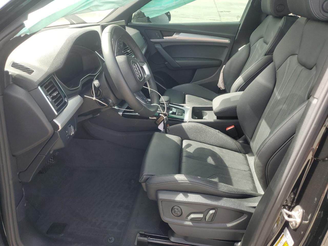 2024 Audi Q5 Premium 45