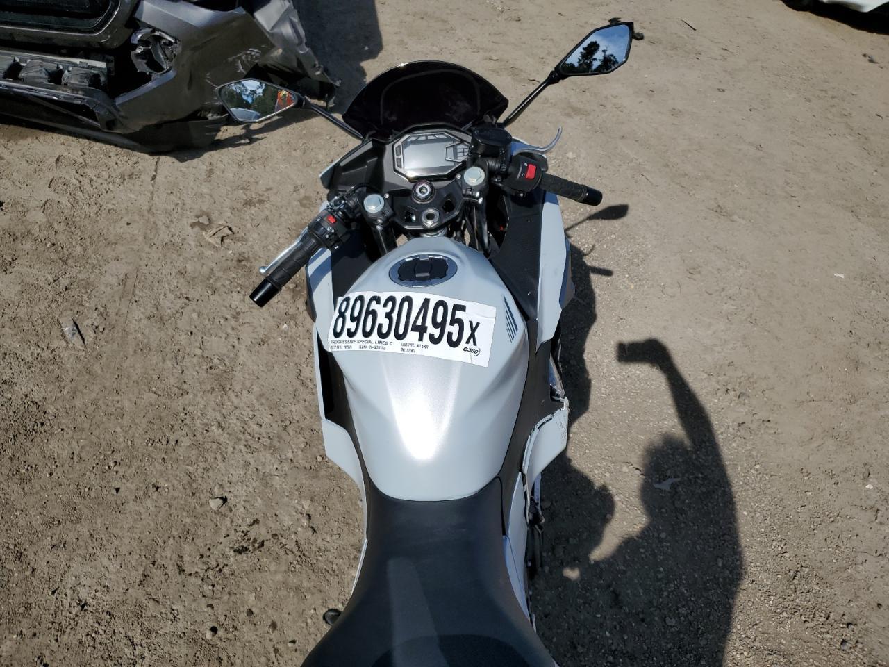 2025 Kawasaki EX500