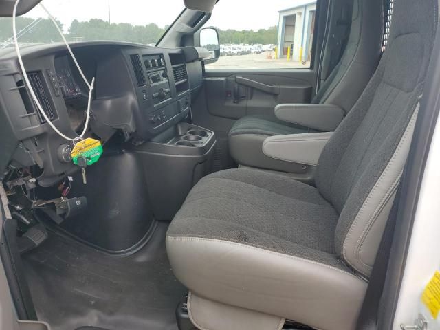 2025 Chevrolet Express G2500