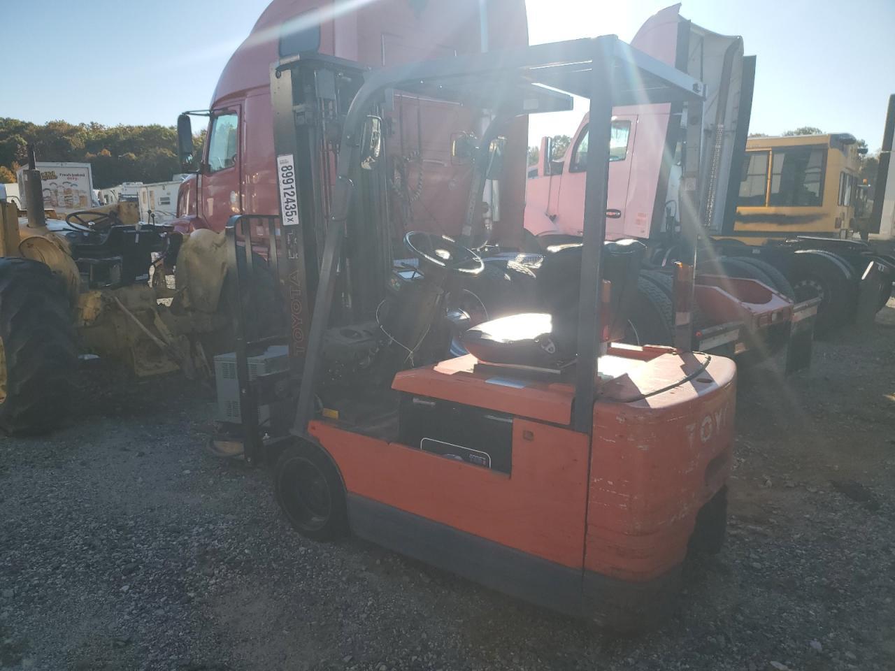 2000 Toyota TA Forklift
