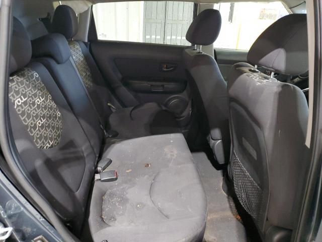 2011 KIA Soul +