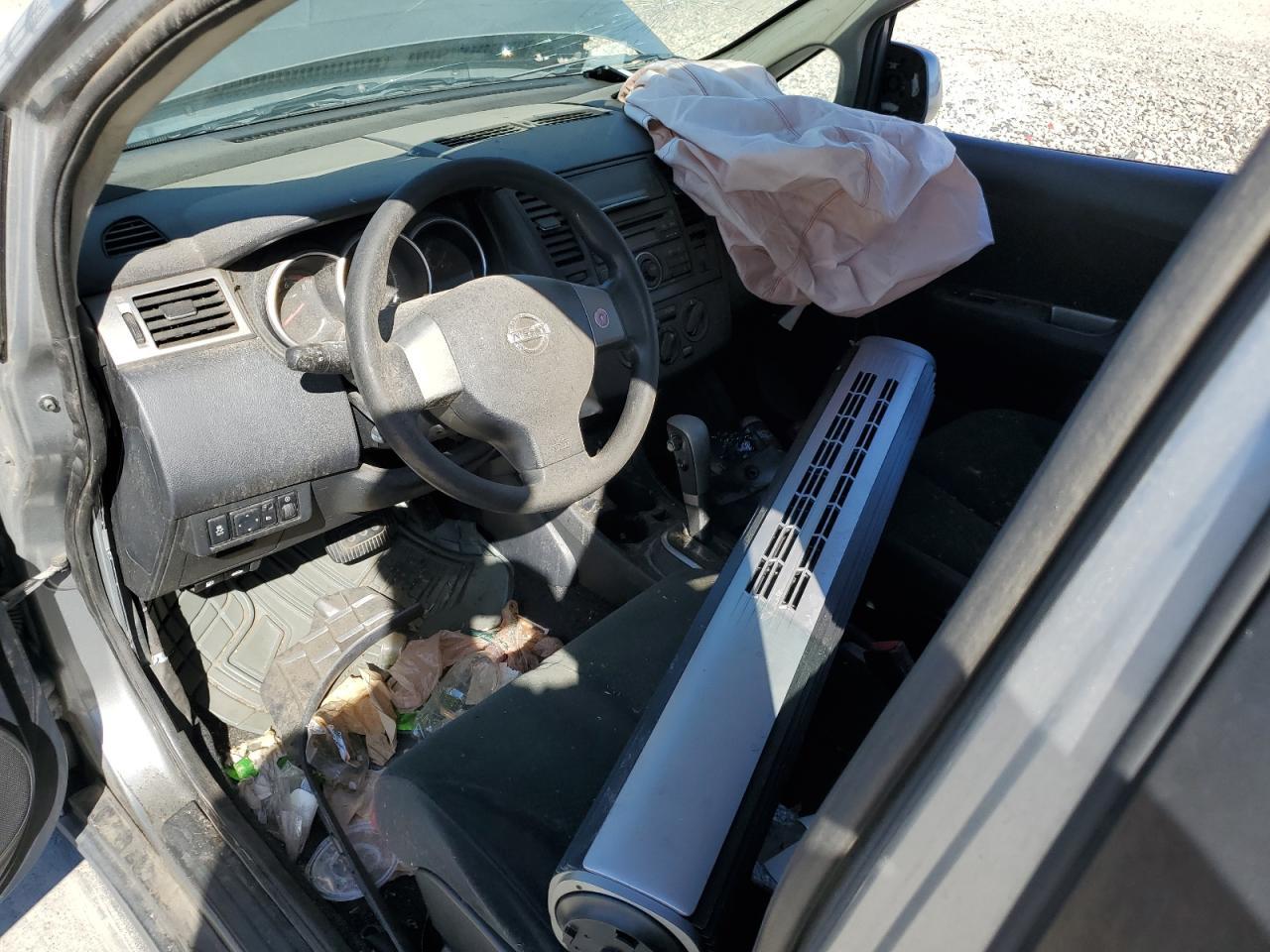 2012 Niss Versa
