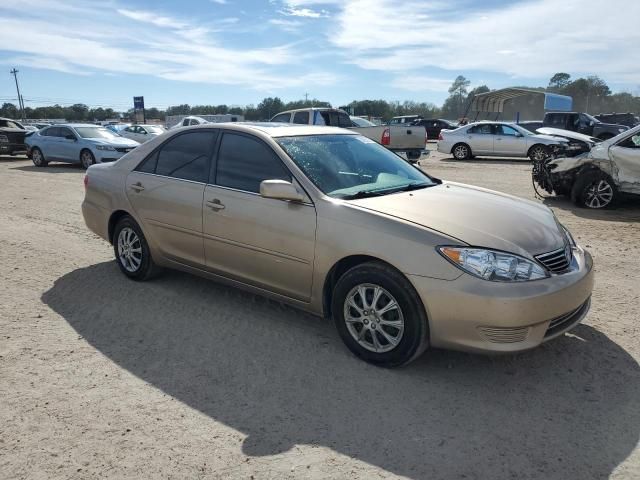 2005 Toyota Camry LE