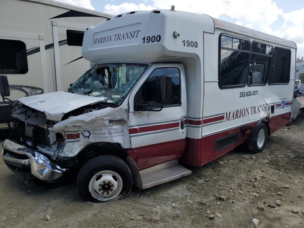 2019 Ford Econoline E450 Super Duty Cutaway Van