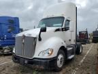 2016 Kenworth T680 Semi Truck