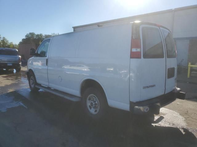 2018 GMC Savana Cargo 2500 13