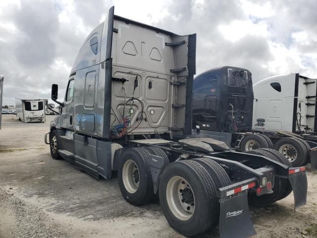 2019 Freightliner Cascadia 126