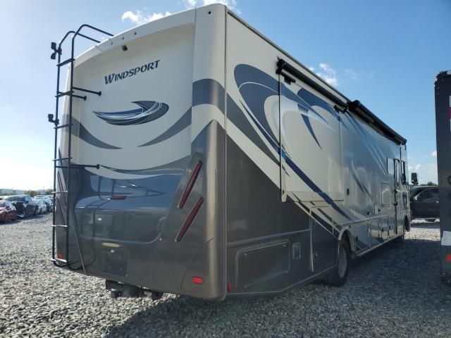 2018 Thmc 24sx 2018 Ford F53-RV