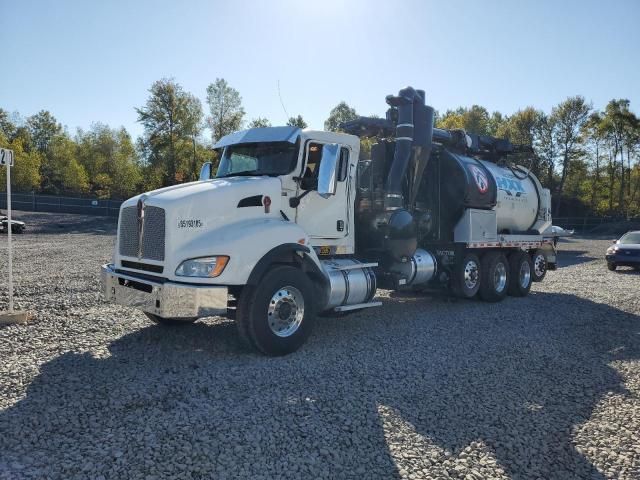 2020 Kenworth Construction T400