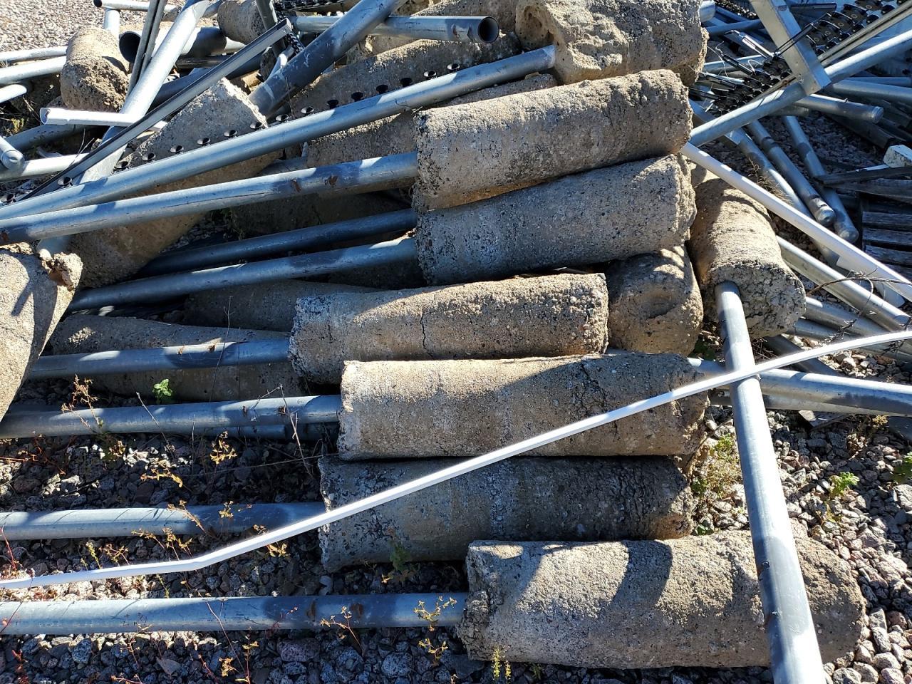 2000 Unknown Poles