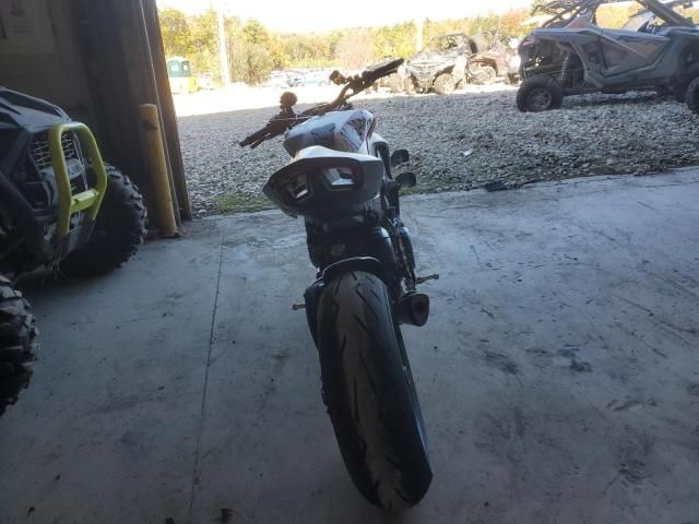 2022 Ducati Streetfighter V4