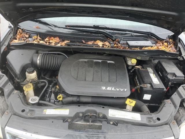 2012 Chrysler Town & Country Touring