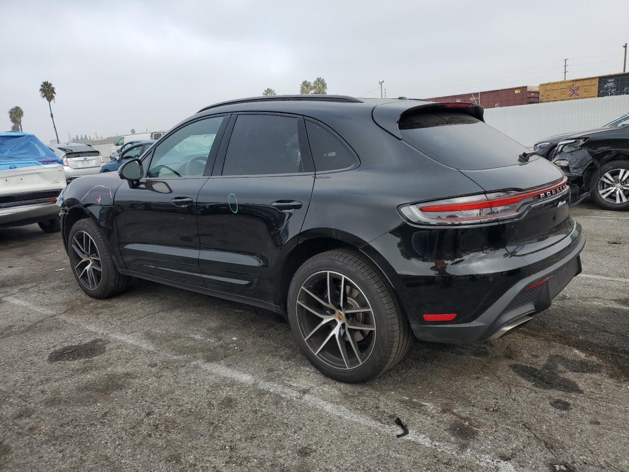 2025 Porsche Macan Base