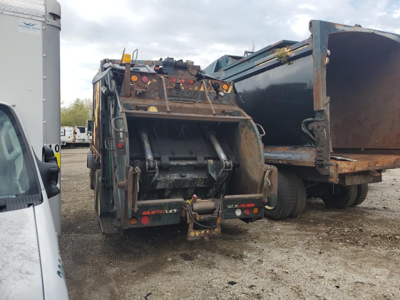 2004 Mack 1991 Mack MR600 Refuse Truck