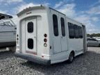2014 Ford Econoline E450 Super Duty Cutaway Van
